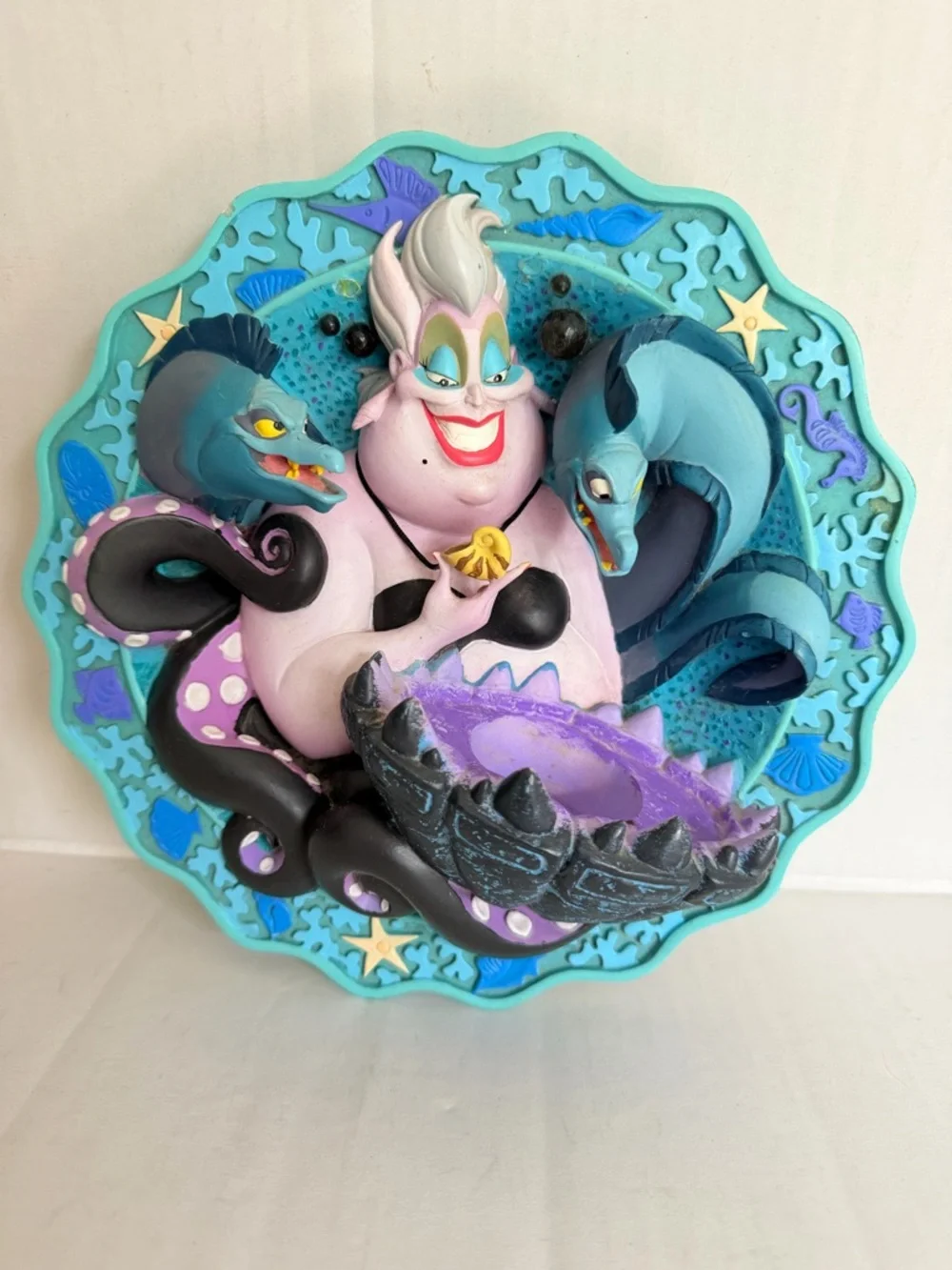 Disney Little mermaid edition 3D plate Ursula in Teal Purple & Black #2224 15000